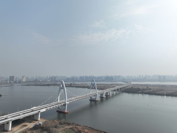 Ziyun Bridge in Fengcheng Officially Opened to Traffic